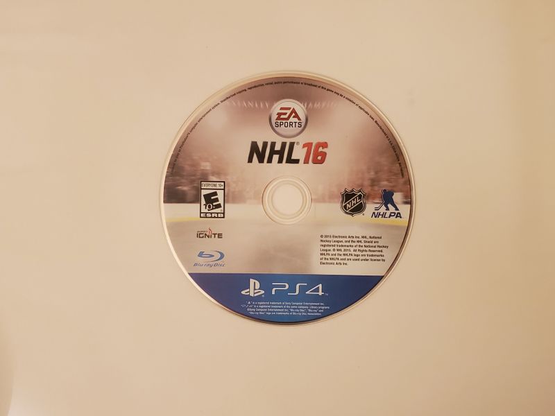Sony Playstation 4 NHL 16 video game