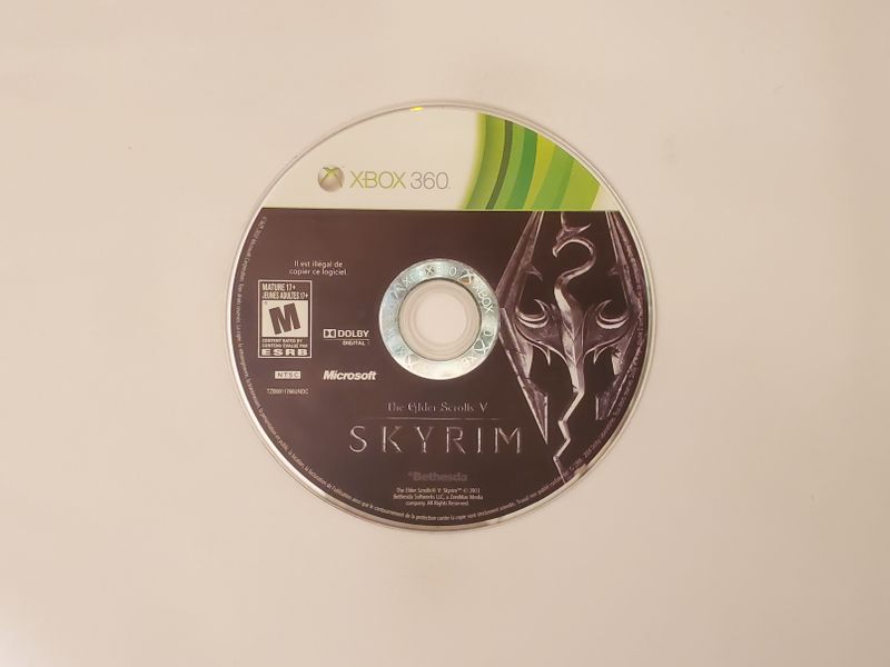 Microsoft Xbox 360 Elder Scrolls V: Skyrim video game