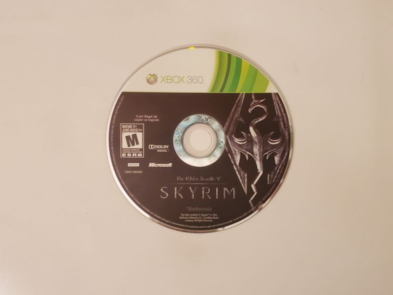Microsoft Xbox 360 Elder Scrolls V: Skyrim video game