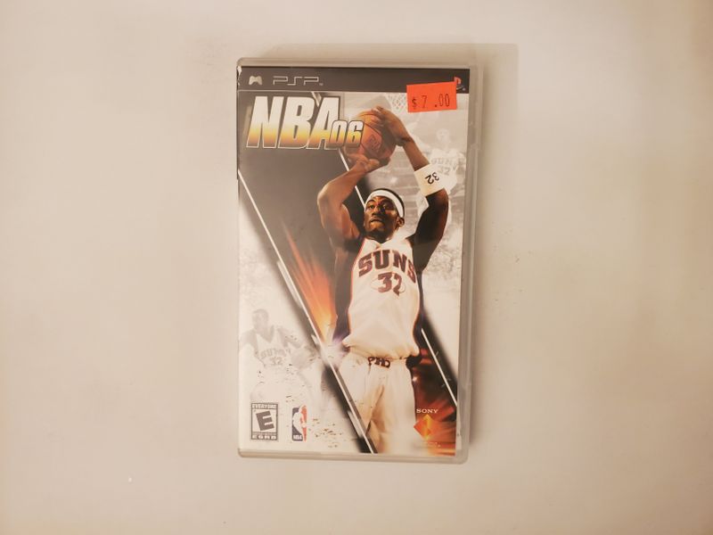 Sony PSP NBA 06 video game