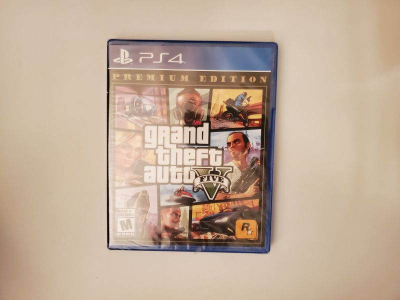 Sony PlayStation 4 Grand Theft Auto V (Premium Edition) video game