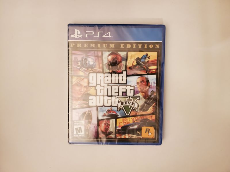 Sony PlayStation 4 Grand Theft Auto V: Premium Edition video game