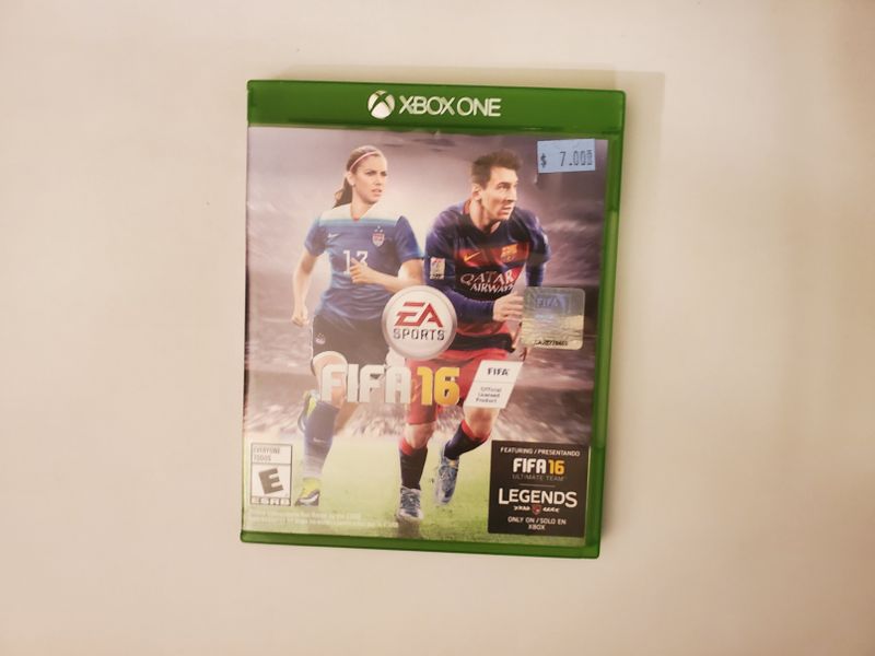 Microsoft Xbox One FIFA 16 video game