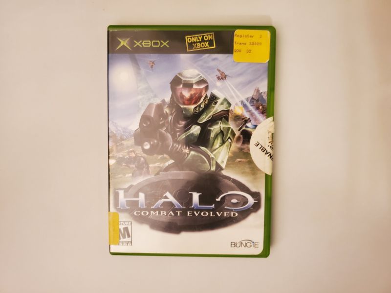 Microsoft Xbox Halo Combat Evolved video game