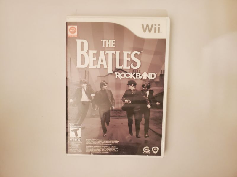 Nintendo Wii The Beatles: Rock Band video game