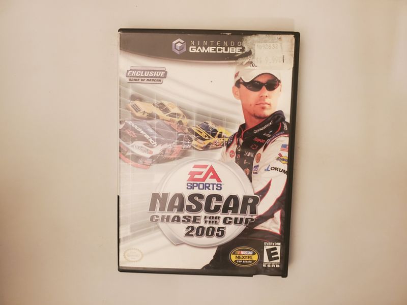 Nintendo GameCube NASCAR Chase for the Cup 2005 video game