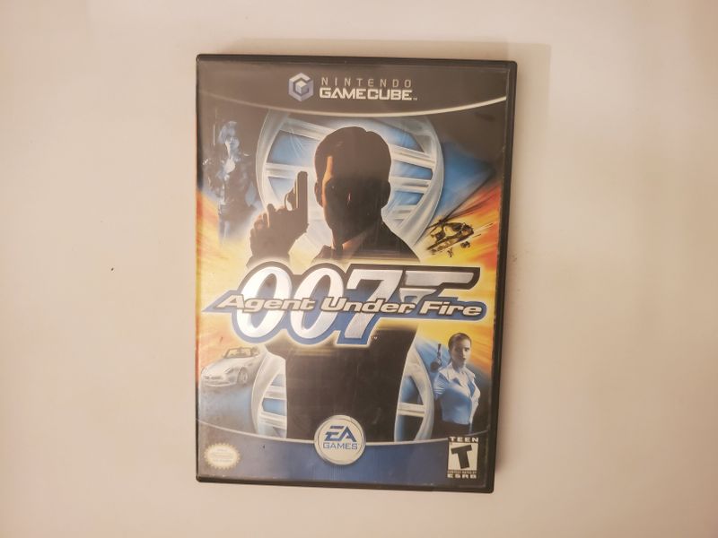 Nintendo GameCube 007: Agent Under Fire video game