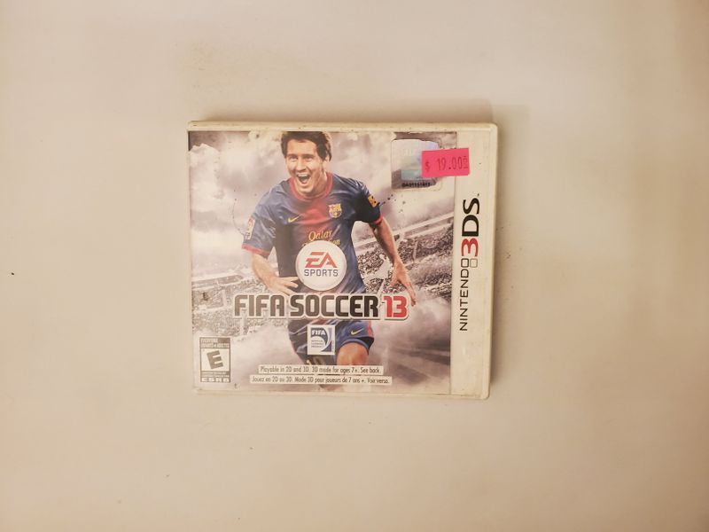 Nintendo 3DS FIFA Soccer 13 video game