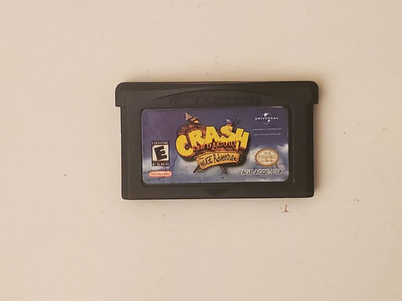 Nintendo Game Boy Advance Crash Bandicoot The Huge Adventure video game