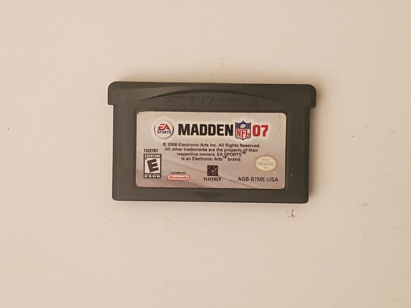 Nintendo Game Boy Advance Madden NFL 07 video game