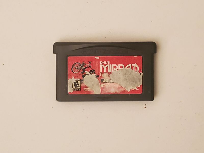 Nintendo Game Boy Advance Dave Mirra 2 Freestyle BMX video game