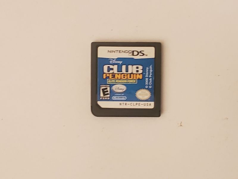 Nintendo DS Club Penguin: Elite Penguin Force video game