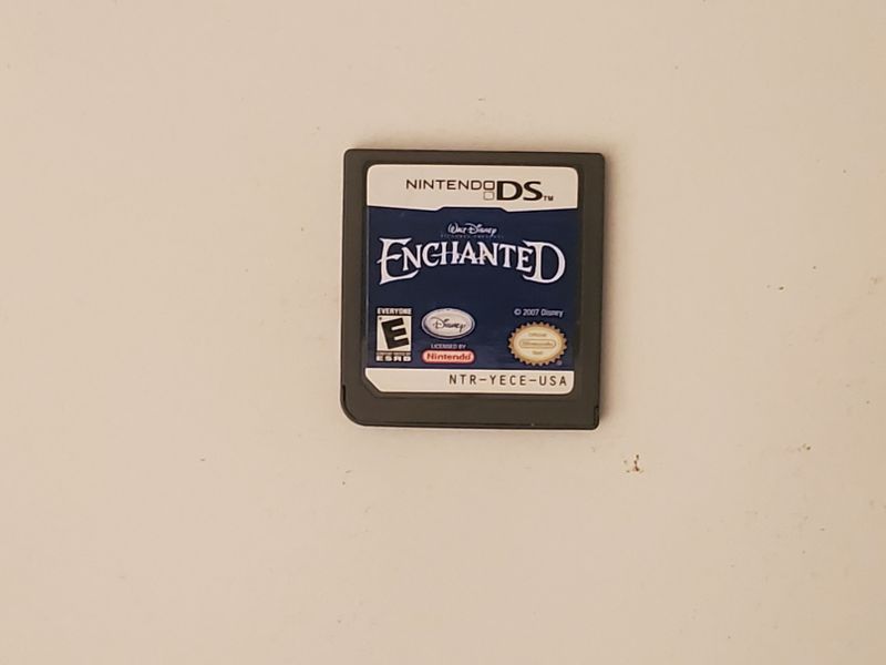 Nintendo DS Walt Disney Enchanted video game