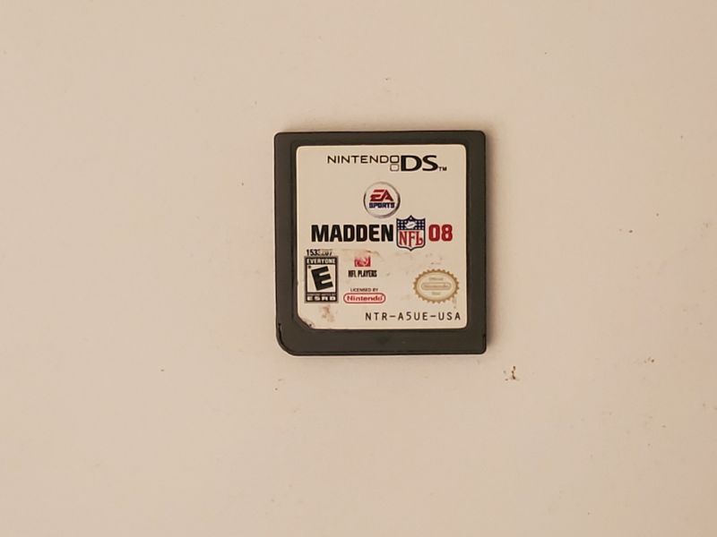Nintendo DS Madden NFL 08 video game