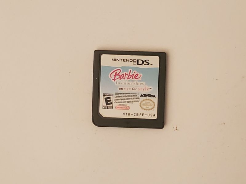 Nintendo DS Barbie Fashion Show: An Eye for Style video game