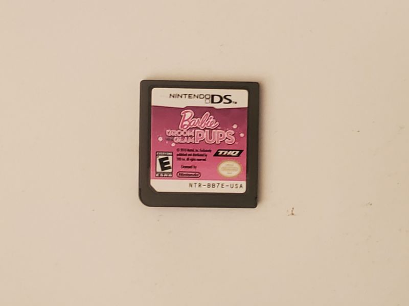Nintendo DS Barbie Groom and Glam Pups video game