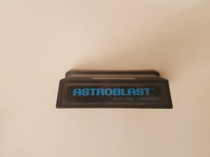 Atari 2600 Astroblast video game