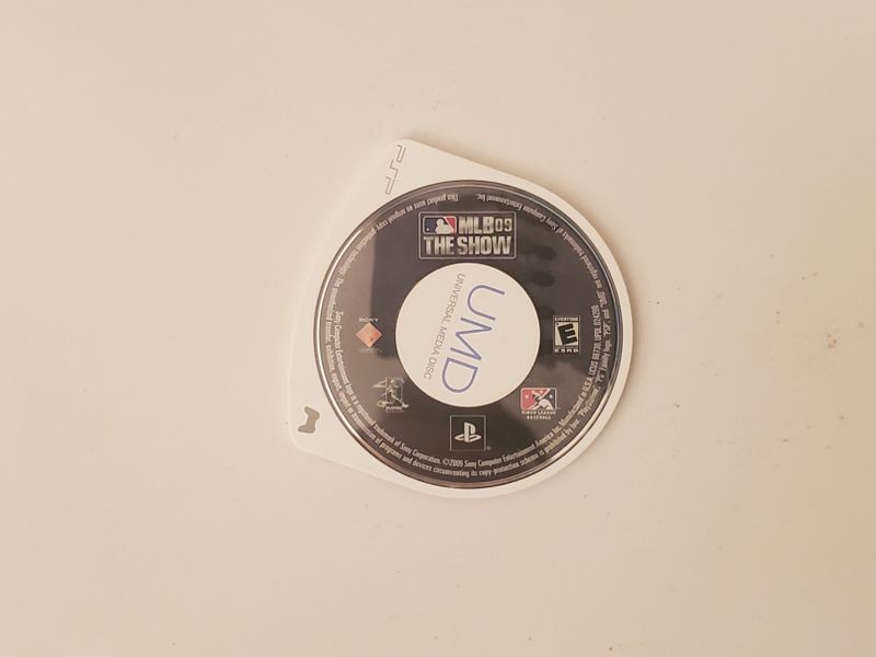 Sony PSP MLB 09: The Show video game