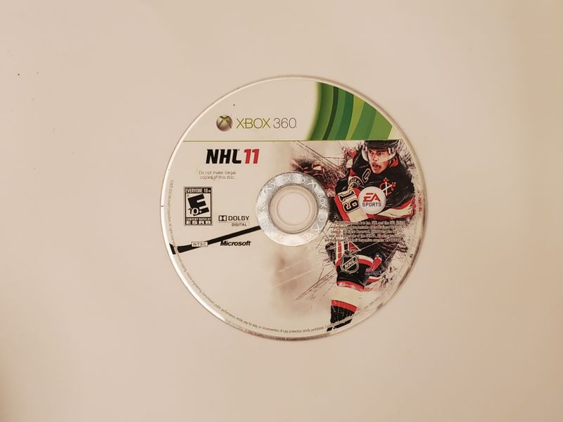 Microsoft Xbox 360 NHL 11 video game