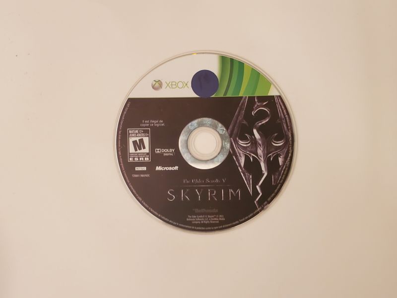 Microsoft Xbox 360 Elder Scrolls V: Skyrim video game