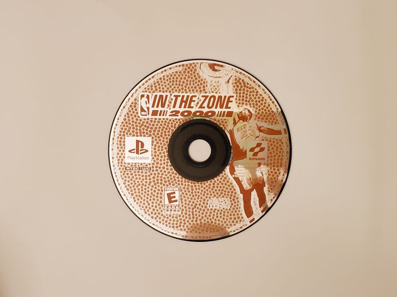 Sony PlayStation 1 NBA In The Zone 2000 video game