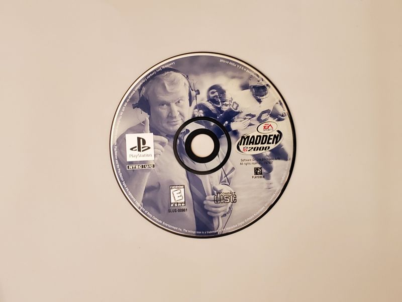 Sony PlayStation 1 Madden NFL 2000 video game