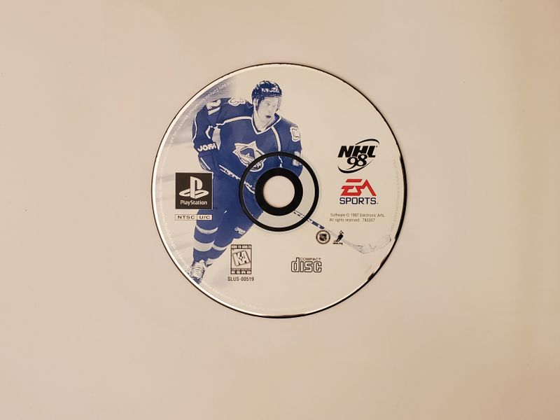 Sony PlayStation 1 NHL 98 video game