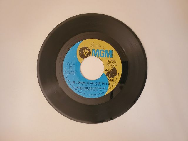 Donny and Marie Osmond I'm Leaving It (All) Up to You / The Umbrella Song vinyl record