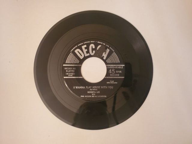 Roberta Lee I Wanna Play House With You / Slow Poke vinyl record