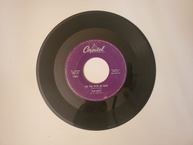 Slim Dusty The Pub With No Beer / Walkin' On My Way vinyl record