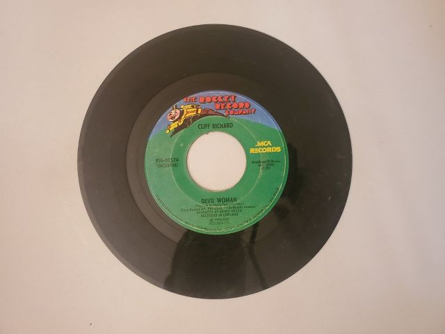 Cliff Richard Devil Woman / Love On (Shine On) vinyl record