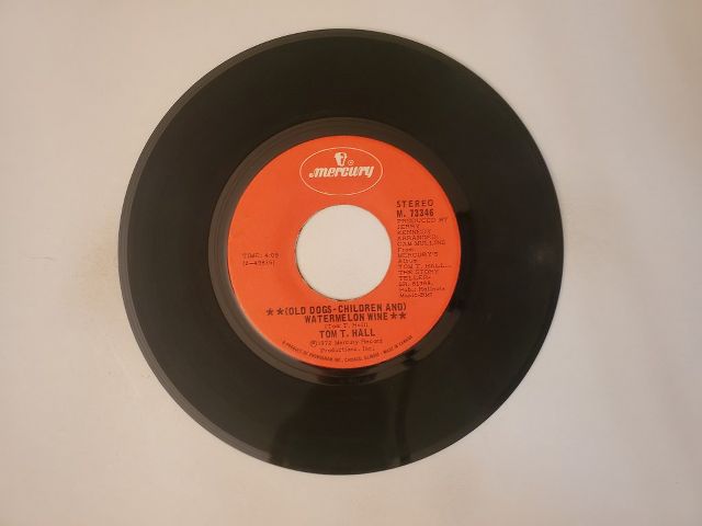 Tom T. Hall Old Dogs, Children and Watermelon Wine / Grandma Whistled vinyl record