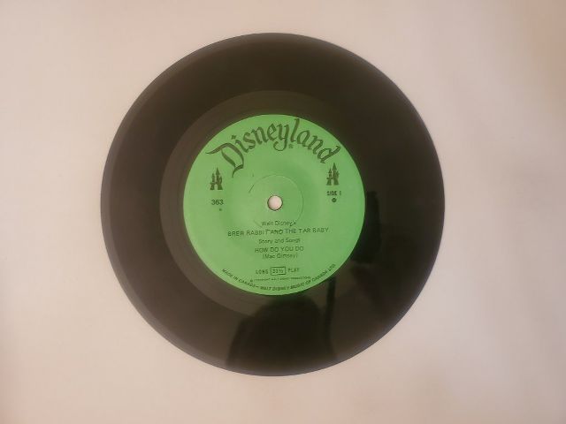 Walt Disney Brer Rabbit and the Tar Baby: How Do You Do / Zip-A-Dee-Doo-Dah vinyl record