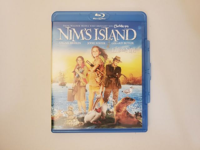 Blu-Ray Nim's Island video game