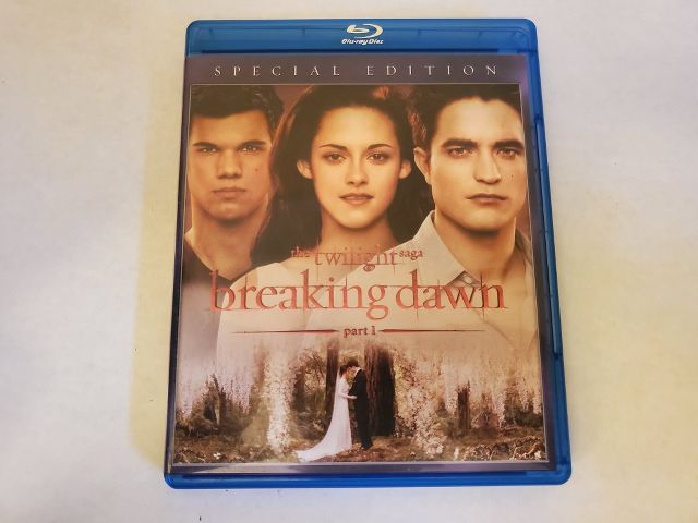 Blu-Ray Breaking Dawn Part 1 Special Edition video game