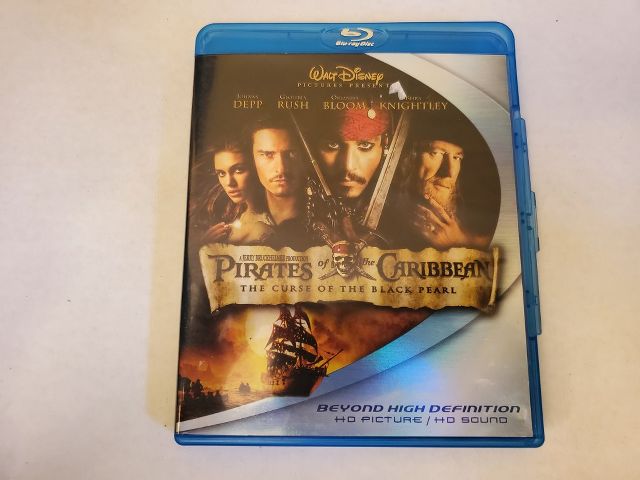 Blu-Ray Pirates of the Caribbean The Curse of the Black Pearl video game