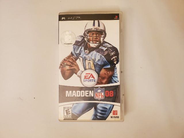 Sony PSP Madden NFL 08 video game