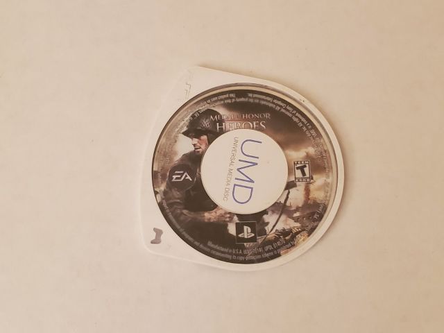 Sony PSP Medal of Honor Heroes video game