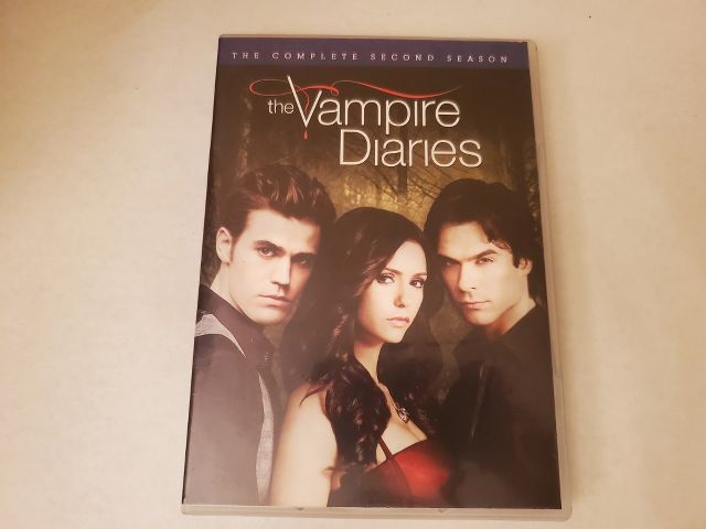 DVD The Vampire Diaries The Complete Second Season video game