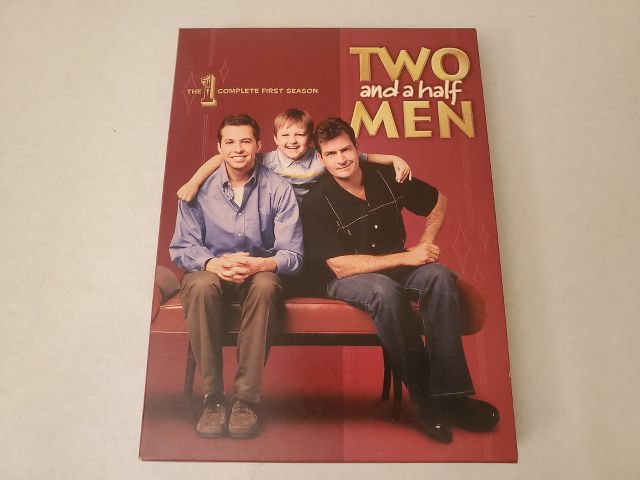 DVD Two And A Half Men The Complete First Season video game
