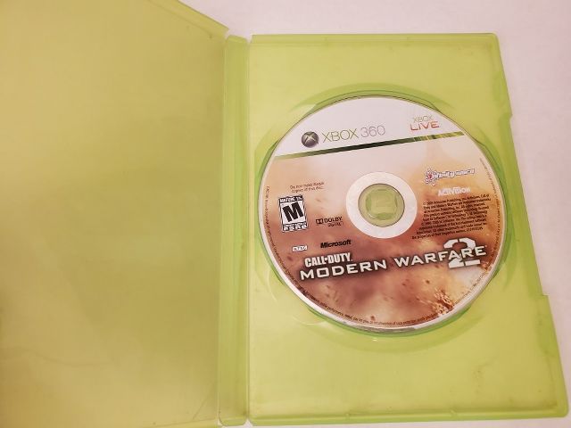 Microsoft Xbox 360 Call of Duty Modern Warfare 2 video game