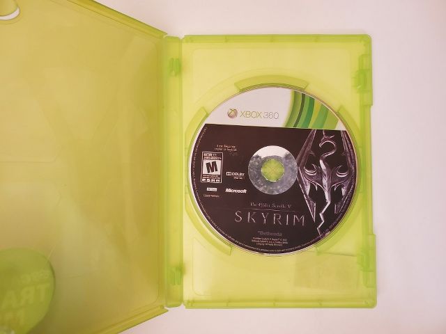 Microsoft Xbox 360 Skyrim The Elder Scrolls V video game