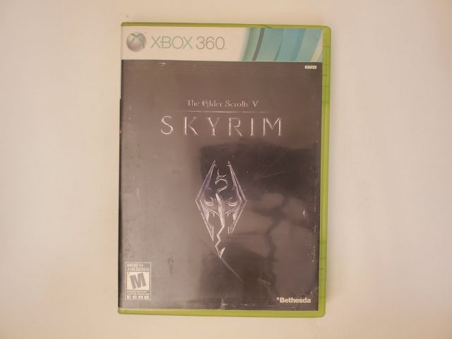 Microsoft Xbox 360 Skyrim The Elder Scrolls V video game