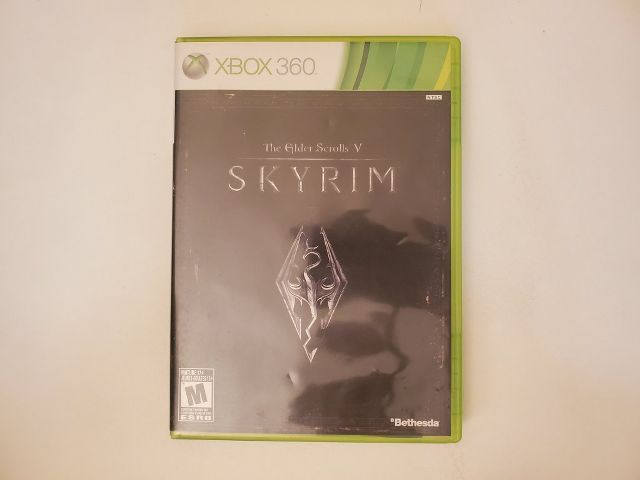Microsoft Xbox 360 Skyrim The Elder Scrolls V video game