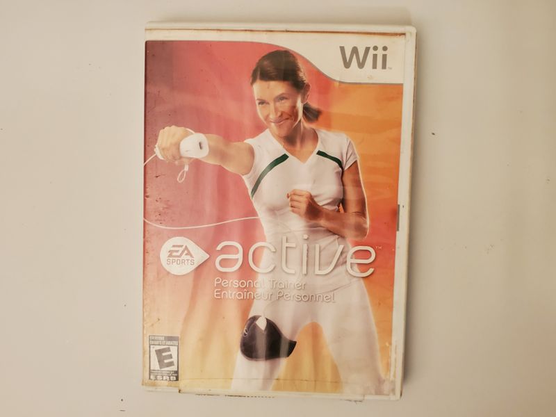 Nintendo Wii EA Sports Active Personal Trainer video game