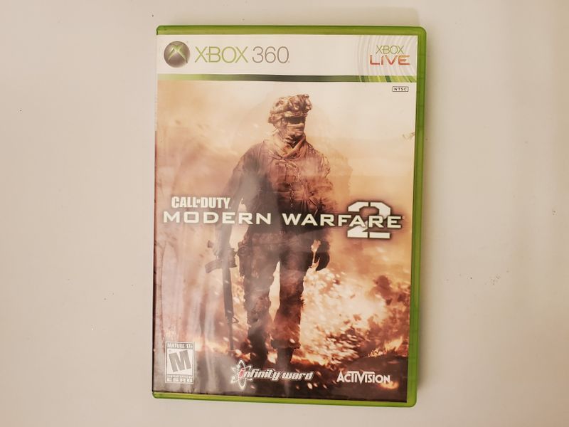 Microsoft Xbox 360 Call of Duty Modern Warfare 2 video game