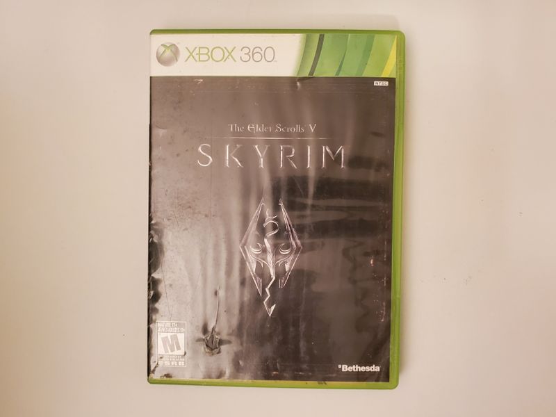 Microsoft Xbox 360 Skyrim The Elder Scrolls V video game