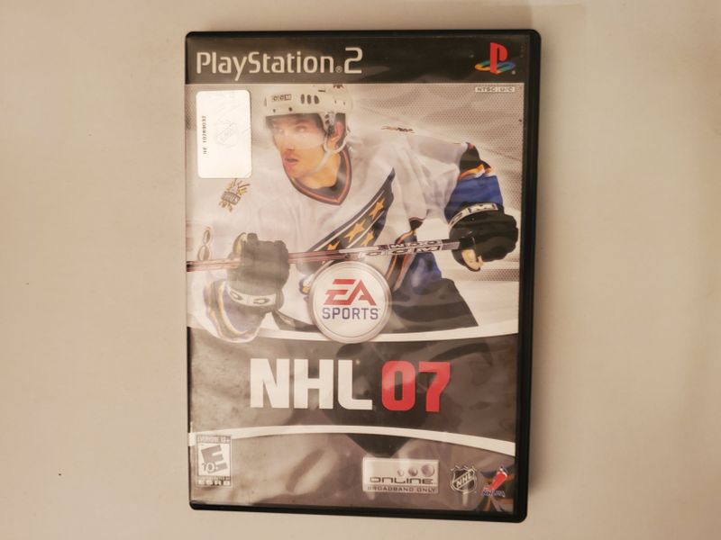 Sony PlayStation 2 NHL 07 video game