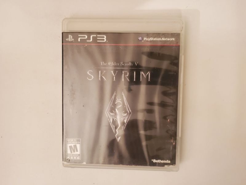 Sony PlayStation 3 Skyrim The Elder Scrolls V video game