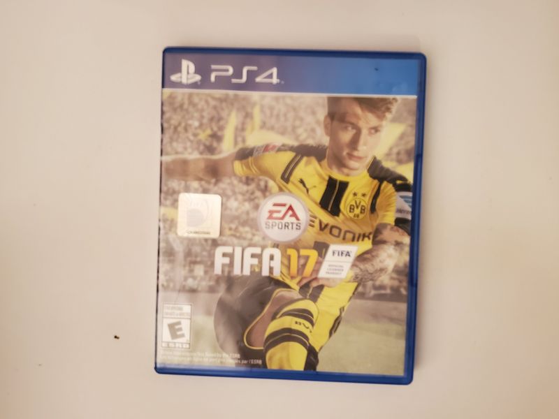Sony Playstation 4 FIFA 17 video game